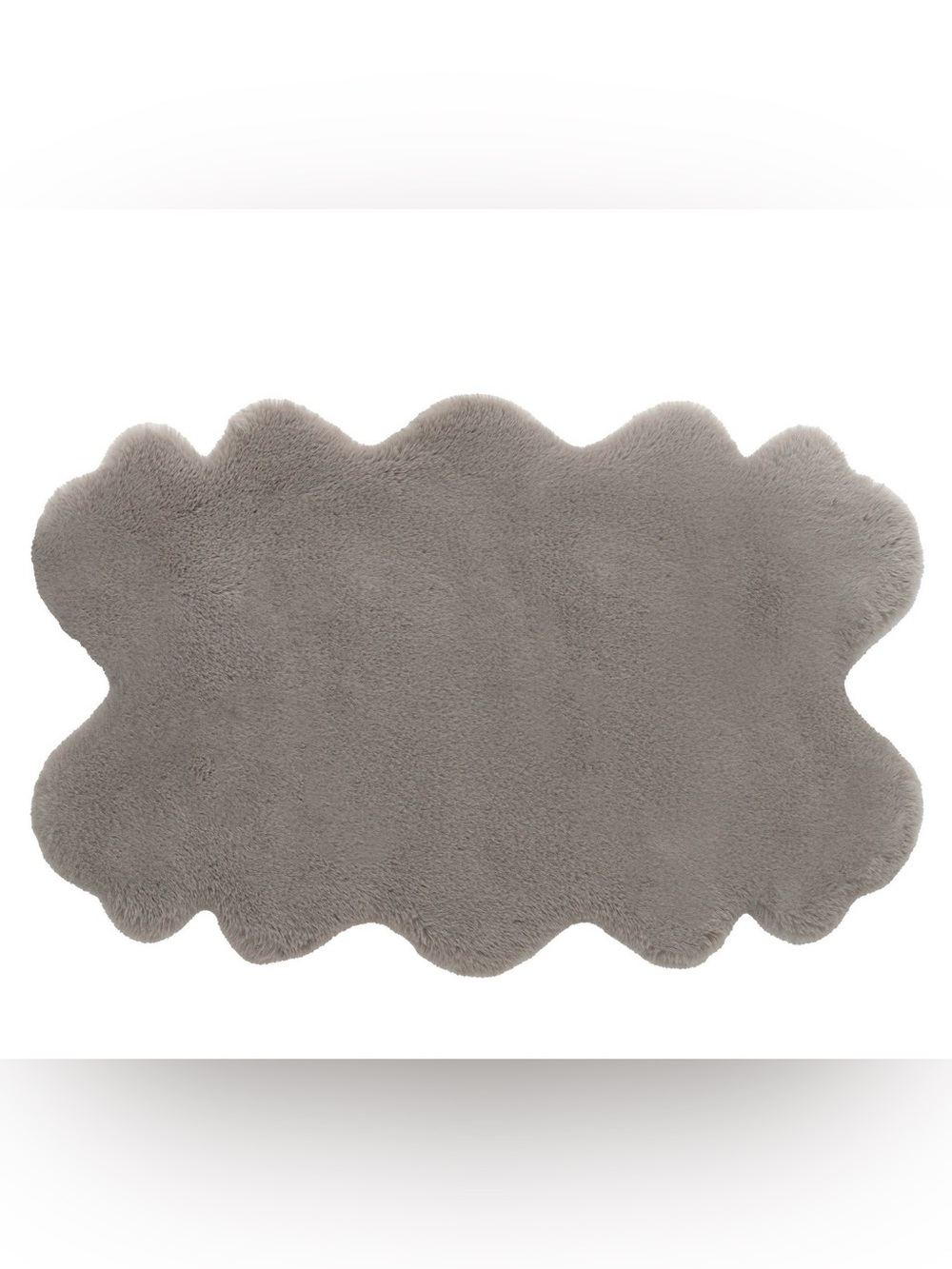 (6) Mon chateau Luxurious faux fur Quad Accent Rug -24”X 39”